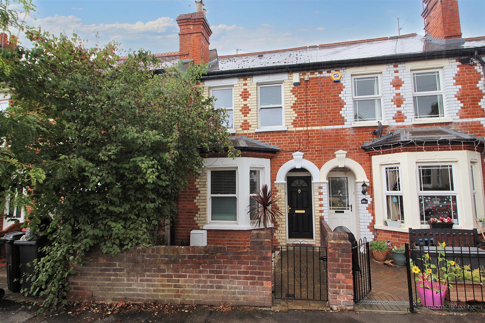 3 bed property in Waverley Road, Reading
